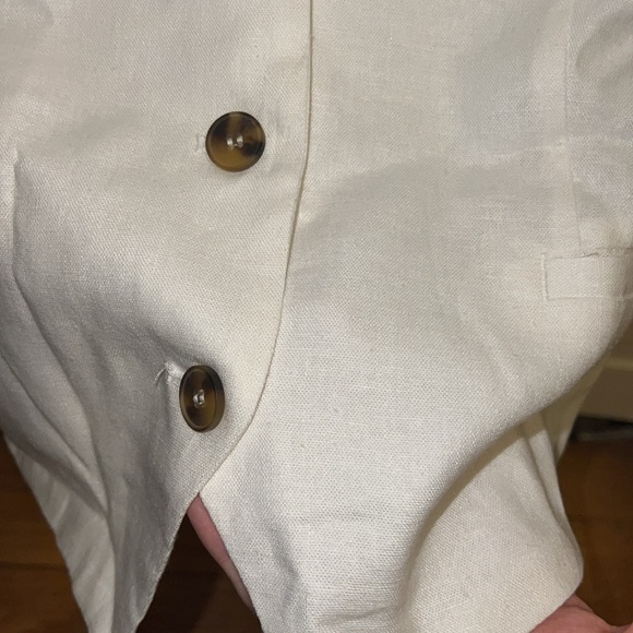 Linen vest - Picture 2 of 4
